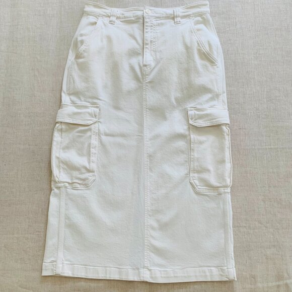 Aritzia TNA Cream Cargo Skirt | Y2K Utility Style | Size 8 - Picture 5 of 6